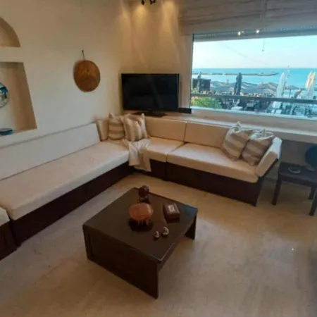 Veranda Villa Néoi Epivátai